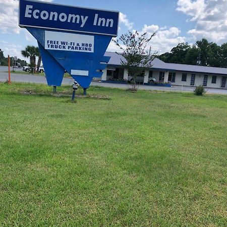 Economy Inn - Lawtey Экстерьер фото