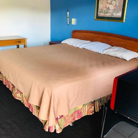 Economy Inn - Lawtey Экстерьер фото